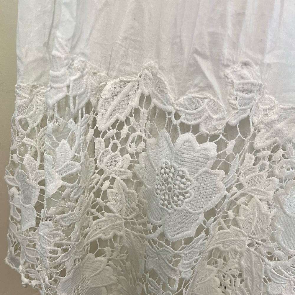 EUC HOLDING HORSES Magnolia White Lace Mini Dress - Picture 6 of 10